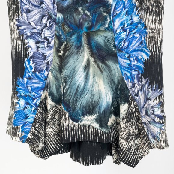Peter Pilotto K Blue & Black Abstract Printed Crepe Handkerchief-Hem Skirt - Picture 6 of 12